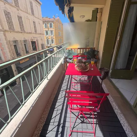 Ideal Congres - 1 Min - Wifi - Hyper - Centre Apartment